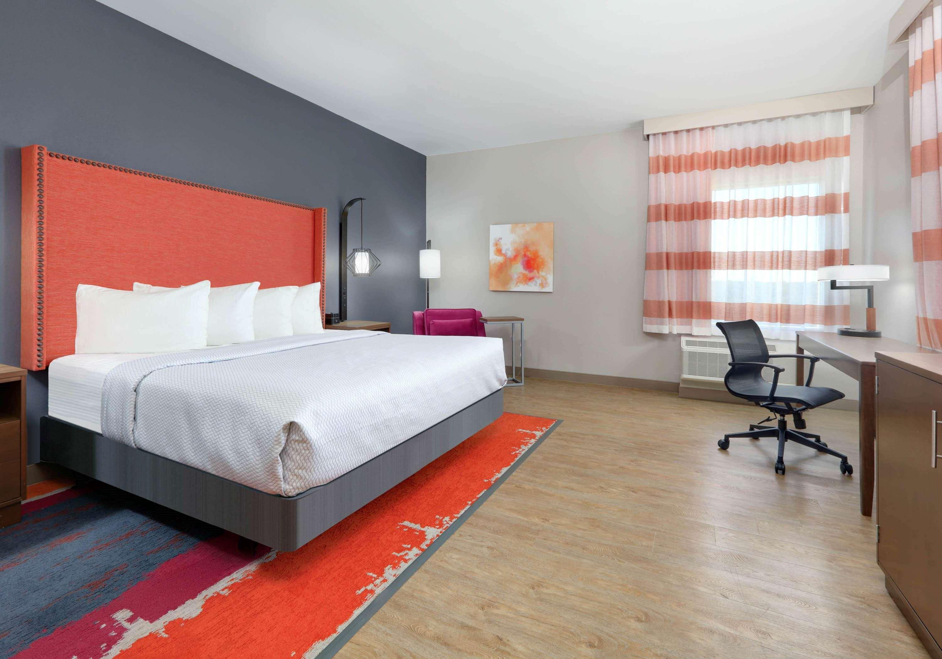 La Quinta Inn & Suites By Wyndham Lakeway Zewnętrze zdjęcie