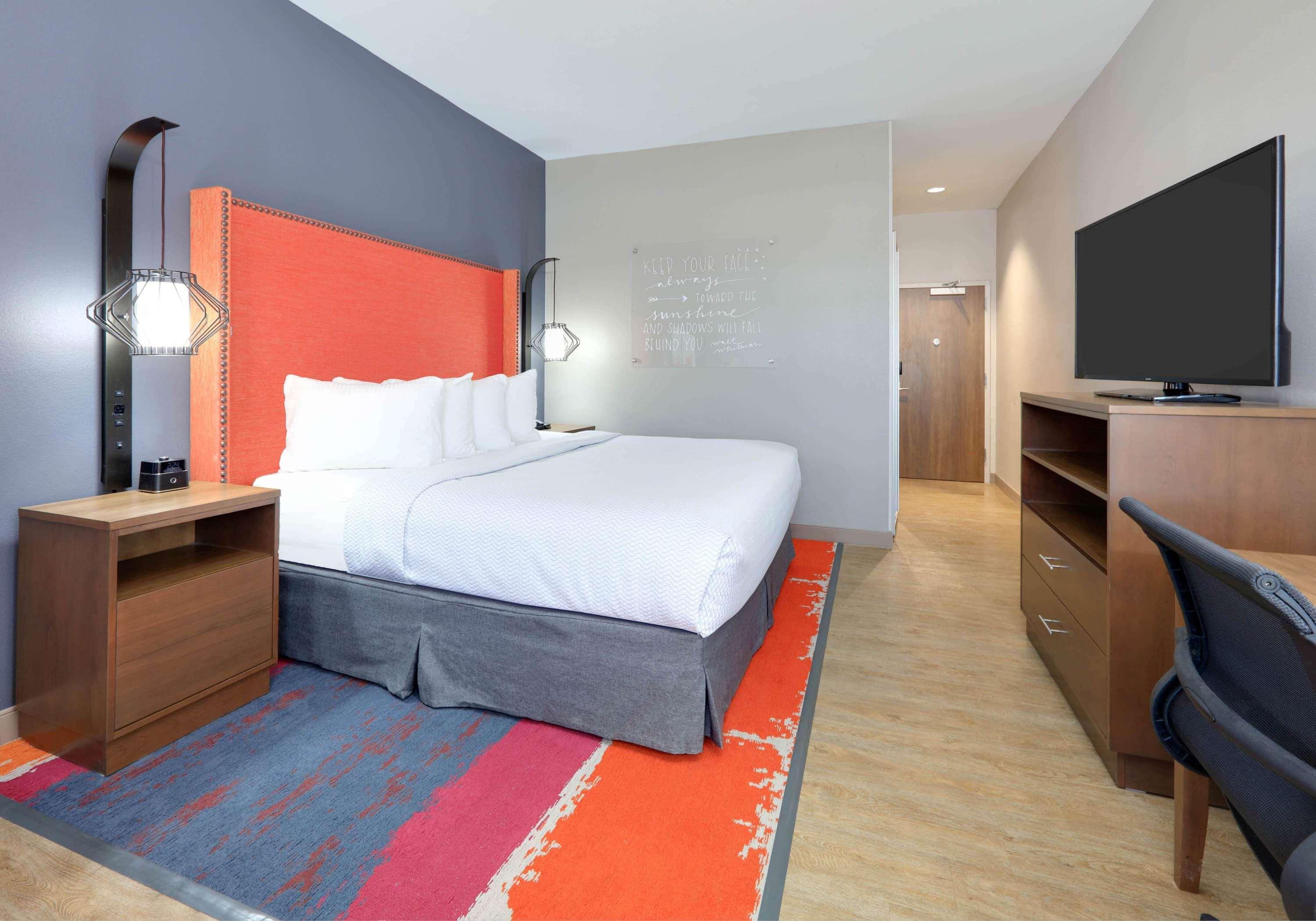 La Quinta Inn & Suites By Wyndham Lakeway Zewnętrze zdjęcie
